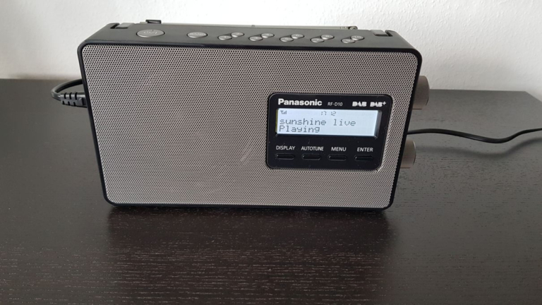 Panasonic RFD10EGK im Test Tragbares DAB+ Retroradio